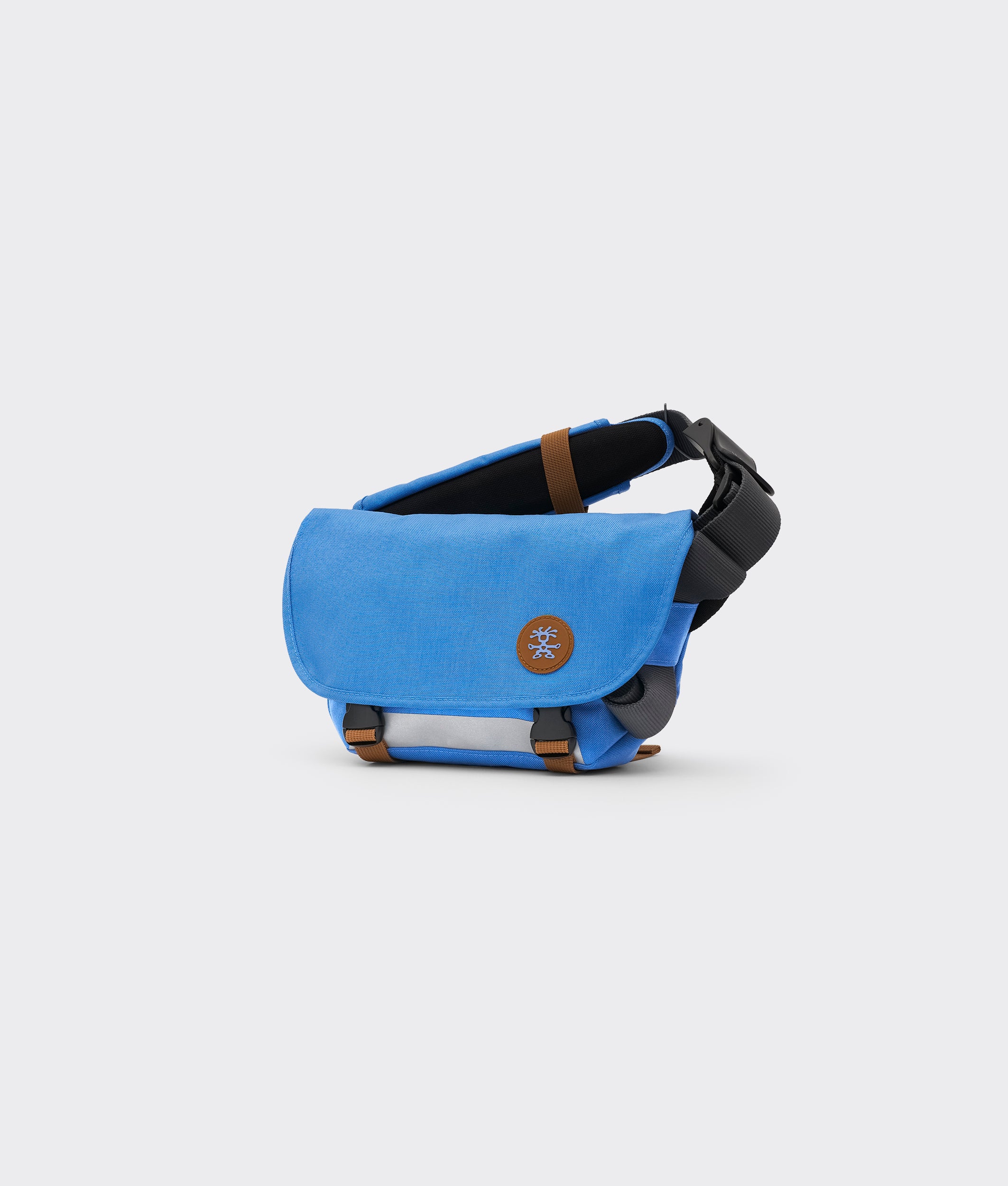 Crumpler comfort zone small messenger bag on sale